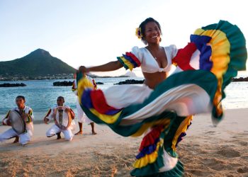 Daily Life in Mauritius: Culture, Safety, and Social Tips