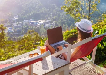 Living as a Digital Nomad in Mauritius: Tips and Challenges